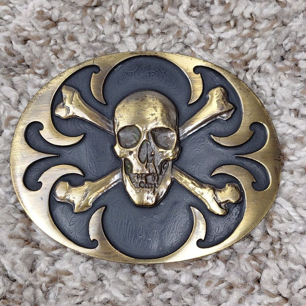 Montana Silversmiths Skull & Crossbones Belt Buckle Western Cowboy USA